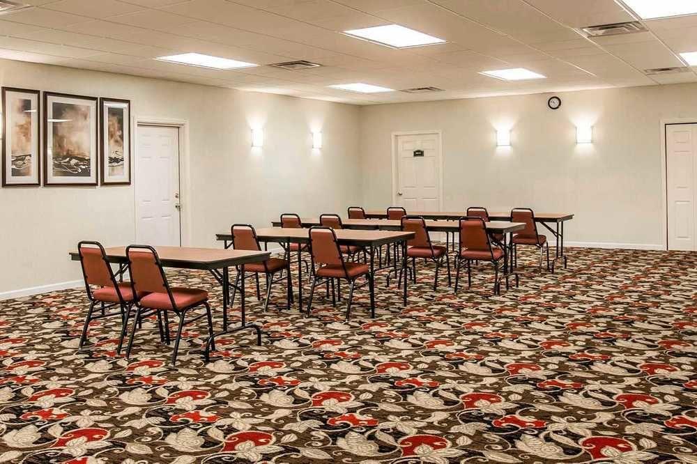 Quality Inn & Suites Near Lake Eufaula Exterior foto