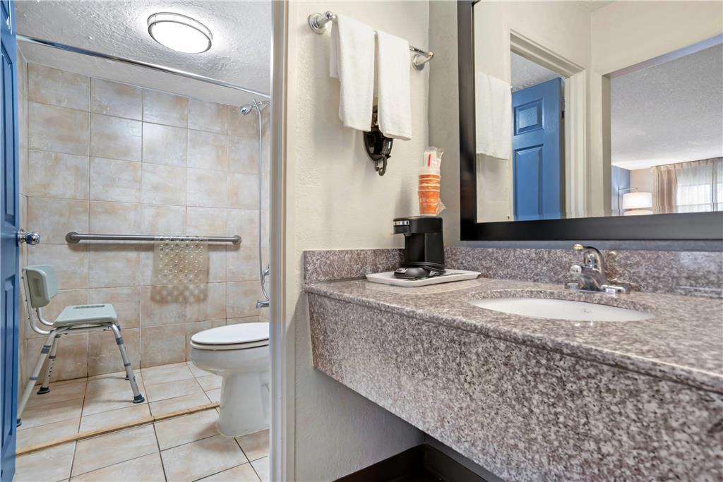 Quality Inn & Suites Near Lake Eufaula Habitación foto